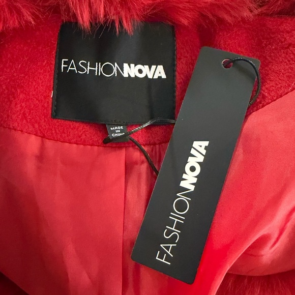 NWT Fashion Nova New York Nights Coat - Red - Picture 11 of 13